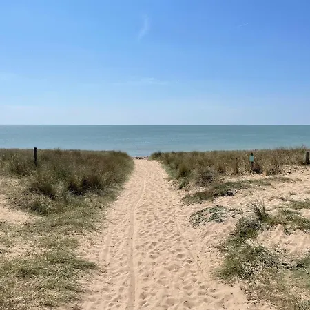 Maisonnette Cosy A Barbatre, Bordure Foret, Proche - Fr-1-823-6